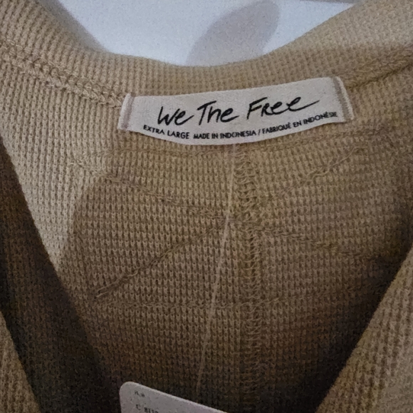 NWT Free People All-Nighter Tee Size XL in Yellow - Picture 6 of 6